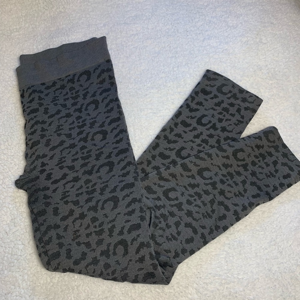Leopard Gray & Black Leggings size S/M